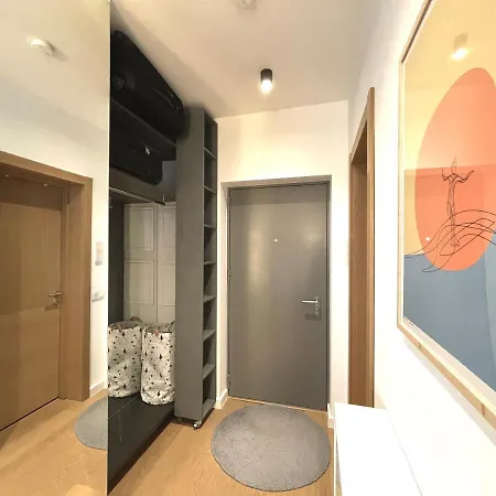 Jauna Teika Cosy 1bdr Apartment, Self Check-in Lägenhet