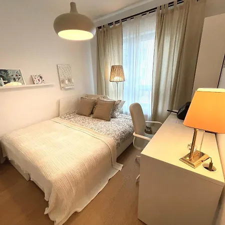 Lägenhet Jauna Teika Cosy 1bdr Apartment, Self Check-in Riga